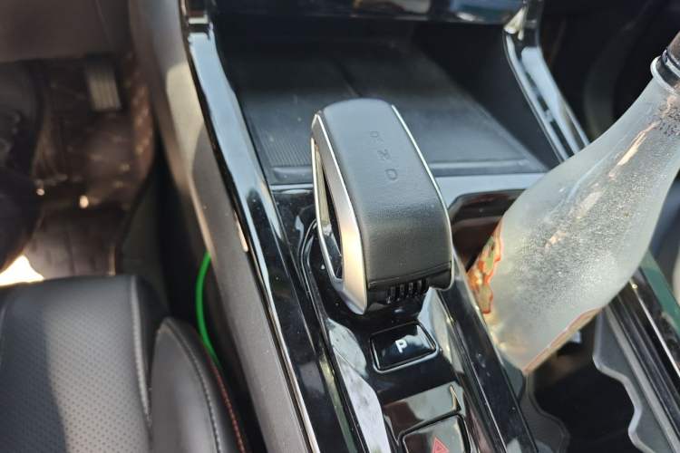 Used Geely Auto Emgrand X7 Sport 2023 Boyue COOL 1.5TD Smart Model Gear Lever