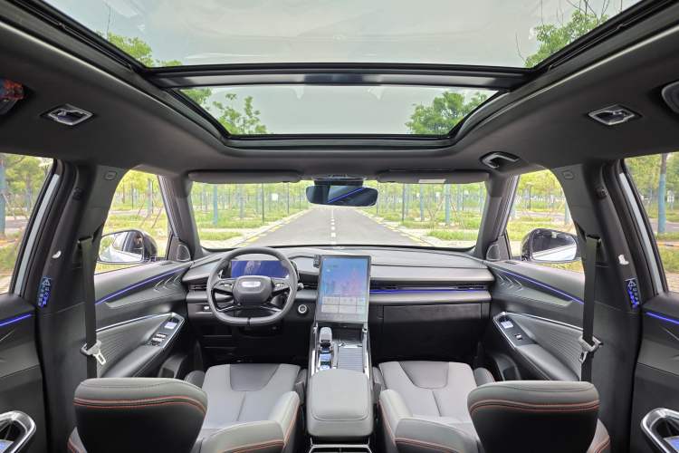 Used Geely Auto Emgrand X7 Sport 2023 Boyue COOL 1.5TD Smart Model Headliner