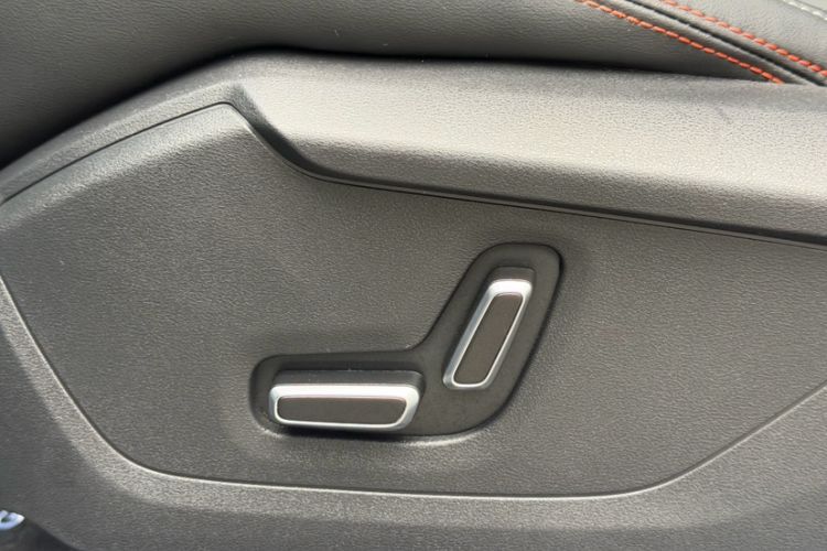 Used Geely Auto Emgrand X7 Sport 2023 Boyue COOL 1.5TD Smart Model Interior 3