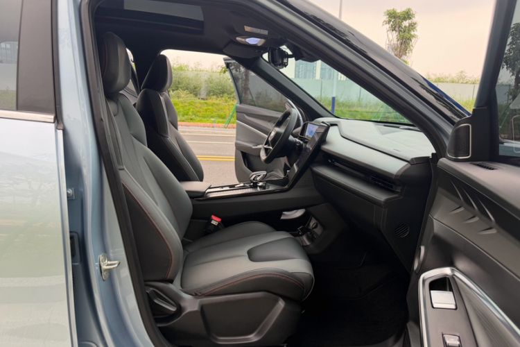Used Geely Auto Emgrand X7 Sport 2023 Boyue COOL 1.5TD Smart Model Interior 4