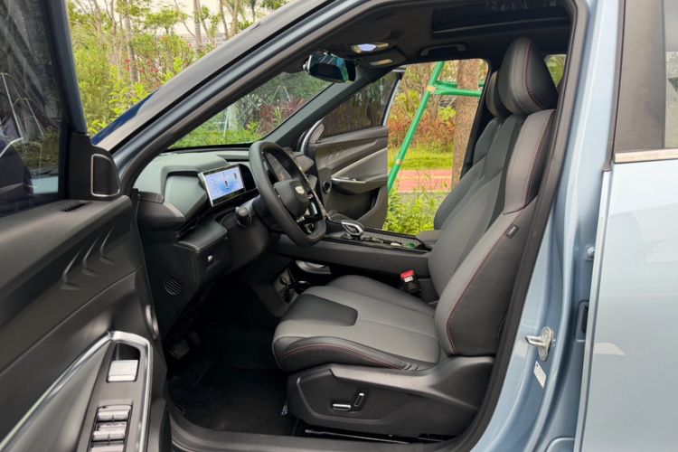 Used Geely Auto Emgrand X7 Sport 2023 Boyue COOL 1.5TD Smart Model Interior 5