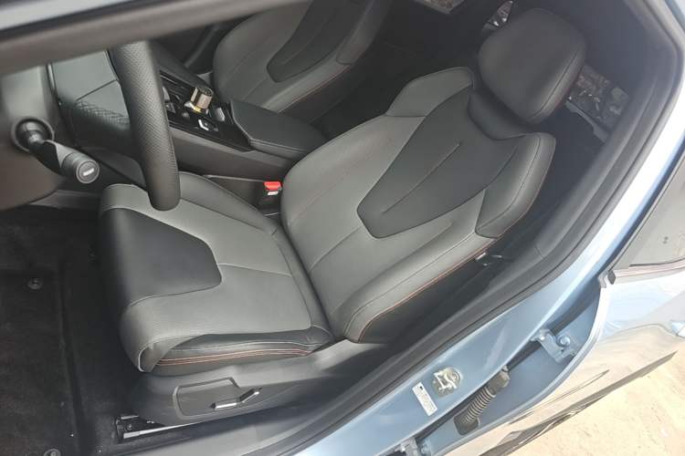 Used Geely Auto Emgrand X7 Sport 2023 Boyue COOL 1.5TD Smart Connect+ Left Front Seat