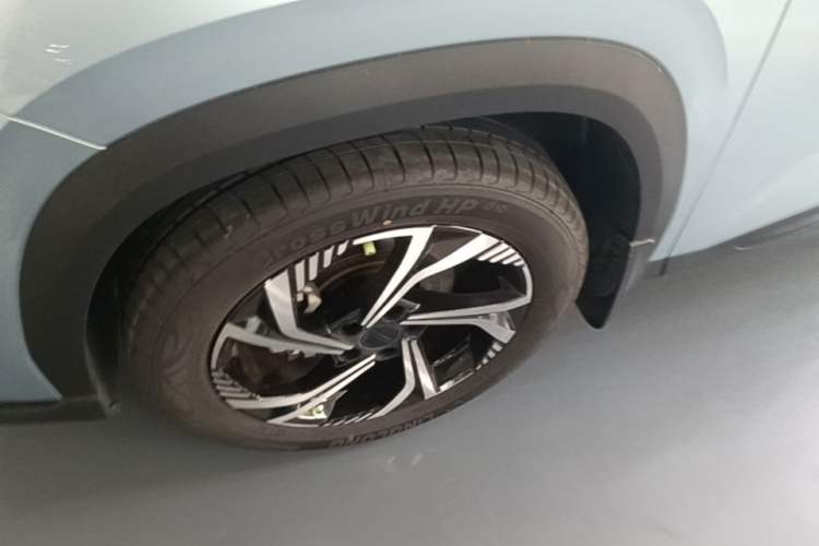 Used Geely Auto Emgrand X7 Sport 2023 Boyue COOL 1.5TD Smart Model Left Front Wheel Hub