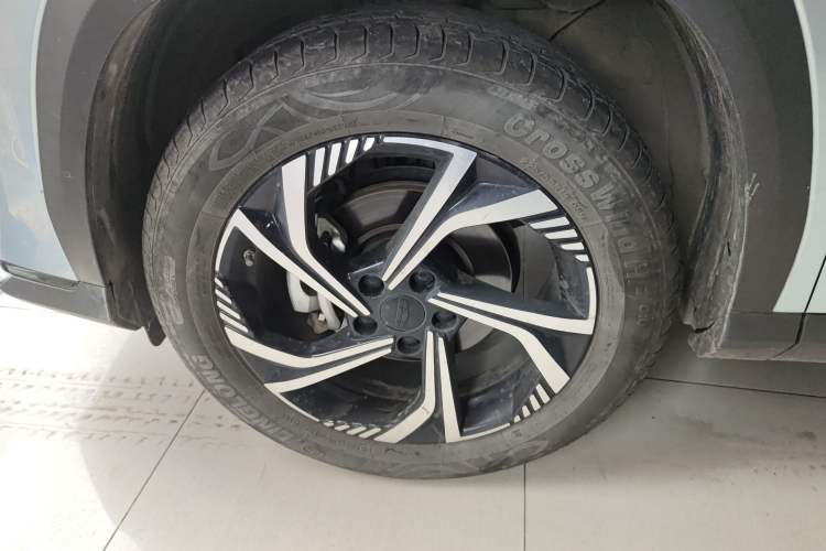 Used Geely Auto Emgrand X7 Sport 2023 Boyue COOL 1.5TD Smart Model Left Front Wheel Hub