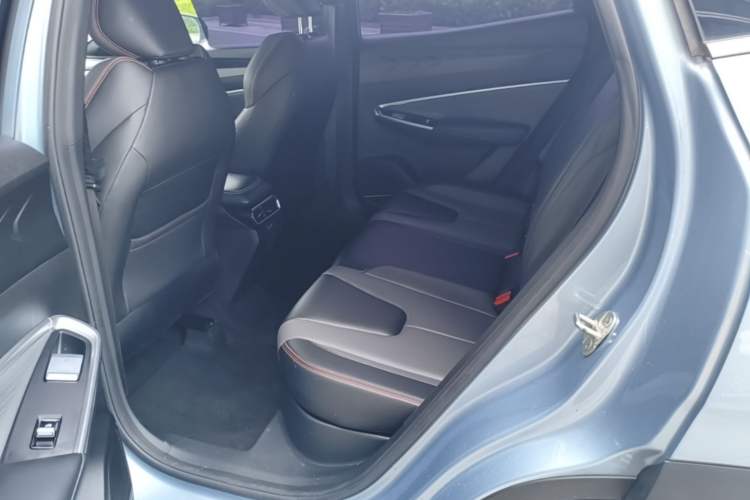 Used Geely Auto Emgrand X7 Sport 2023 Boyue COOL 1.5TD Smart Connect+ Left Rear Seat