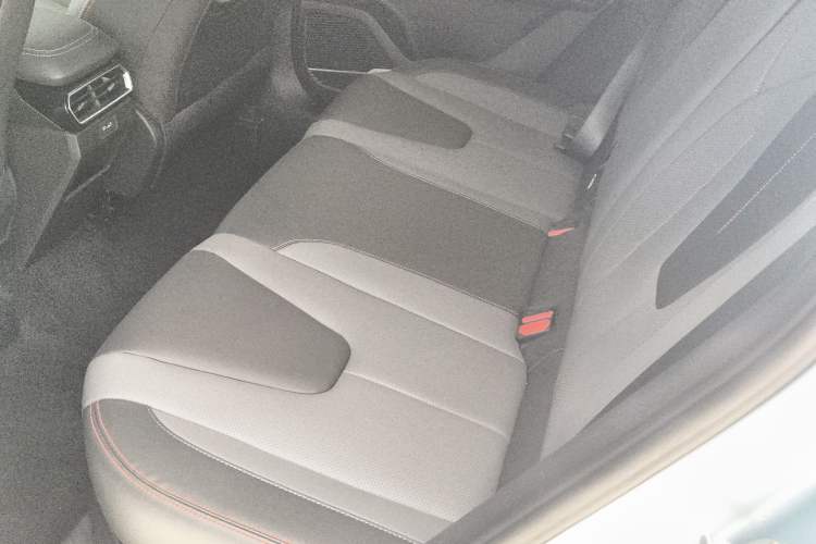 Used Geely Auto Emgrand X7 Sport 2023 Boyue COOL 1.5TD Smart Connectivity Model Left Rear Seat