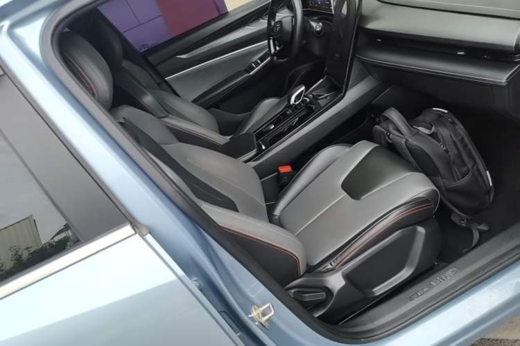 Used Geely Auto Emgrand X7 Sport 2023 Boyue COOL 1.5TD Smart Connect+ Right Front Seat
