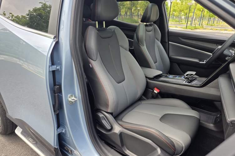 Used Geely Auto Emgrand X7 Sport 2023 Boyue COOL 1.5TD Smart Model Right Front Seat
