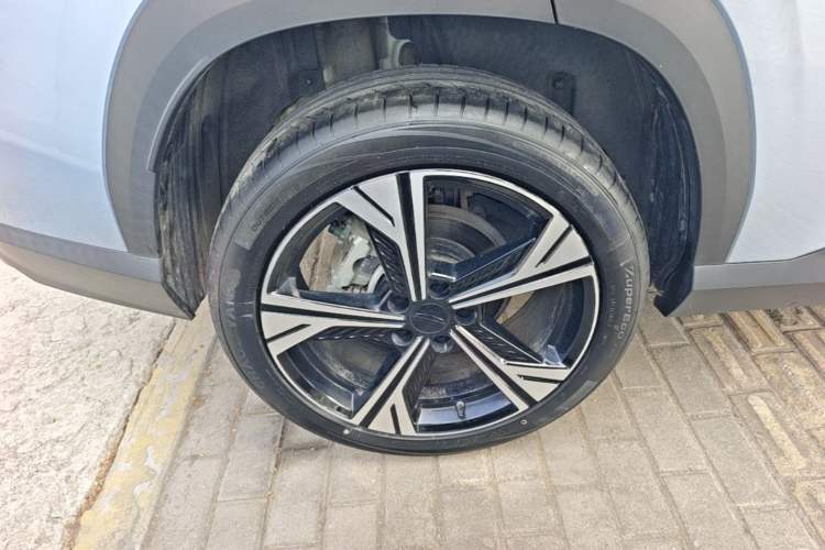 Used Geely Auto Emgrand X7 Sport 2023 Boyue COOL 1.5TD ZhiZun Edition Right Rear Wheel Hub