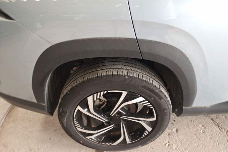 Used Geely Auto Emgrand X7 Sport 2023 Boyue COOL 1.5TD Smart Model Right Rear Wheel Hub