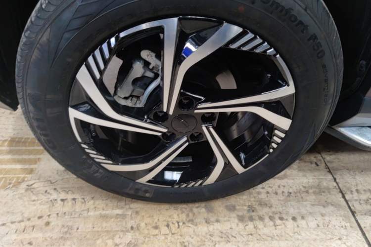 Used Geely Auto Emgrand X7 Sport 2023 Boyue COOL 1.5TD Smart Model Right Rear Wheel Hub