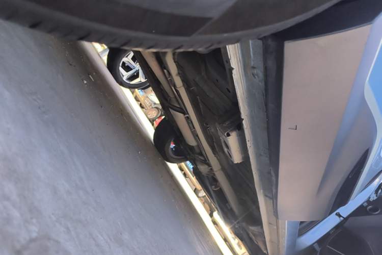 Used Geely Auto Emgrand X7 Sport 2023 Boyue COOL 1.5TD Smart Connect+ Right Side Sill