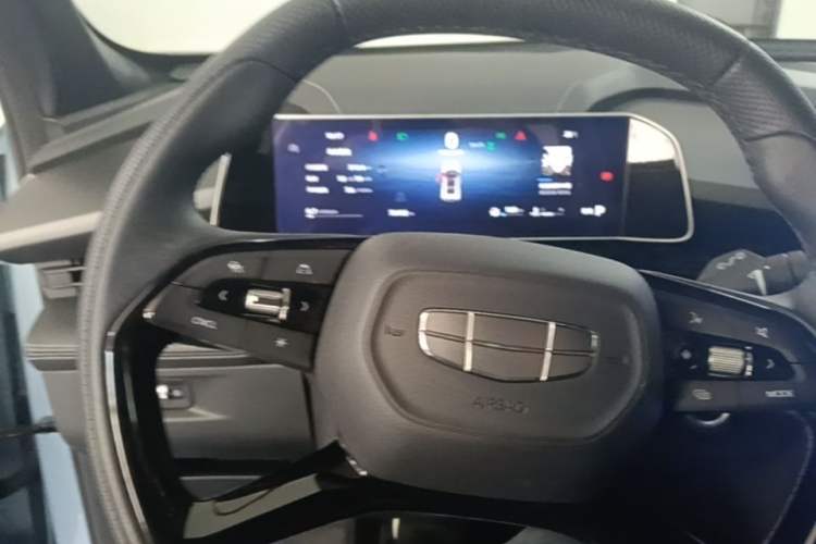 Used Geely Auto Emgrand X7 Sport 2023 Boyue COOL 1.5TD Smart Model Steering Wheel