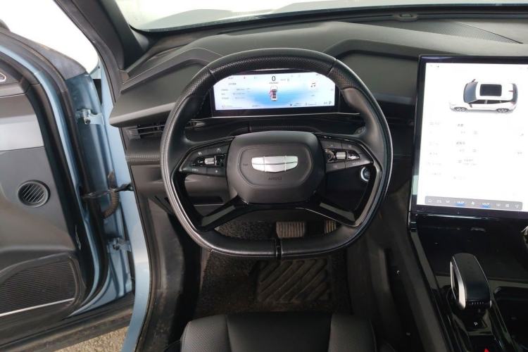 Used Geely Auto Emgrand X7 Sport 2023 Boyue COOL 1.5TD Smart Model Steering Wheel
