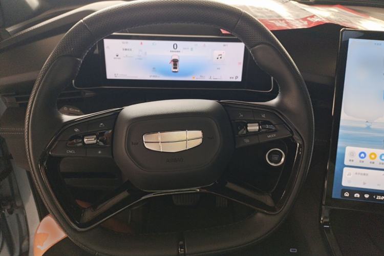 Used Geely Auto Emgrand X7 Sport 2023 Boyue COOL 1.5TD Smart Model Steering Wheel