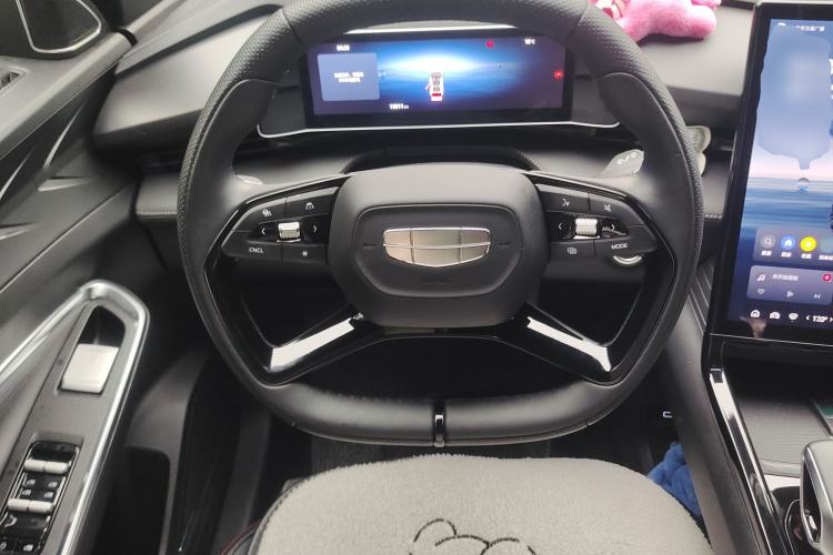 Used Geely Auto Emgrand X7 Sport 2023 Boyue COOL 1.5TD Smart Model Steering Wheel