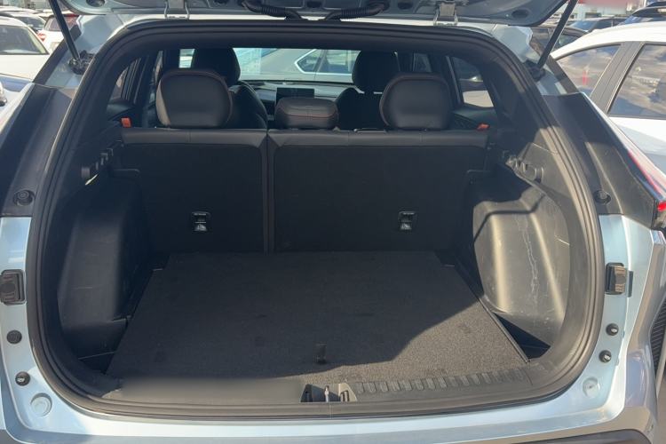 Used Geely Auto Emgrand X7 Sport 2023 Boyue COOL 1.5TD Smart Model Trunk