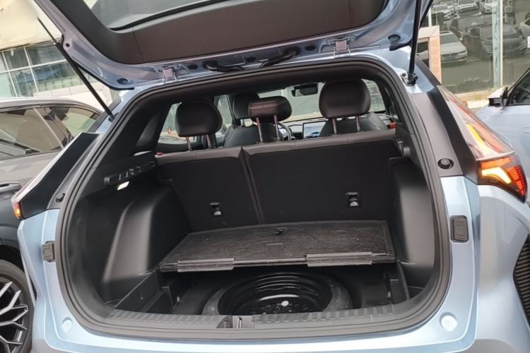 Used Geely Auto Emgrand X7 Sport 2023 Boyue COOL 1.5TD Smart Model Trunk