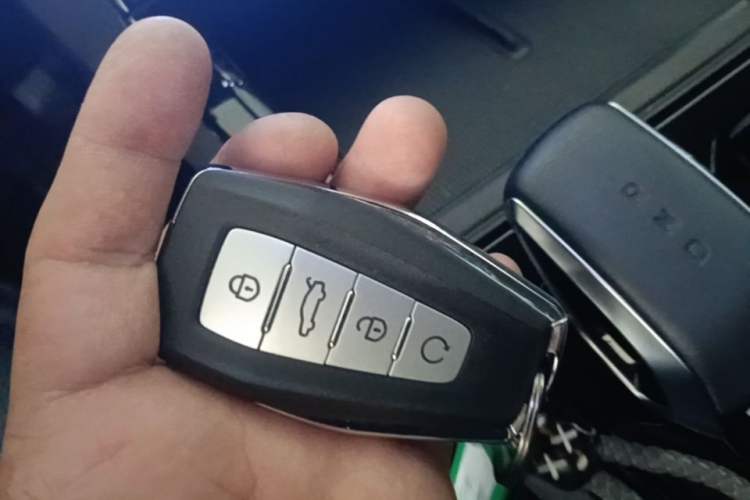 Used Geely Auto Emgrand X7 Sport 2023 Boyue COOL 1.5TD Smart Model Vehicle Key