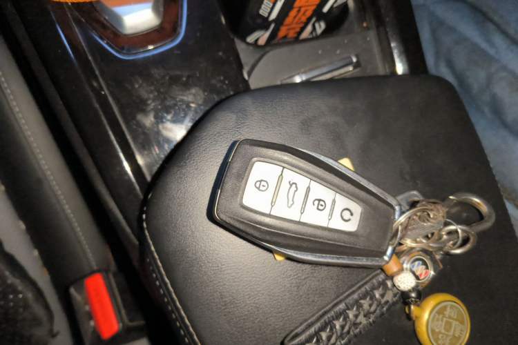 Used Geely Auto Emgrand X7 Sport 2023 Boyue COOL 1.5TD Smart Connect+ Vehicle Key
