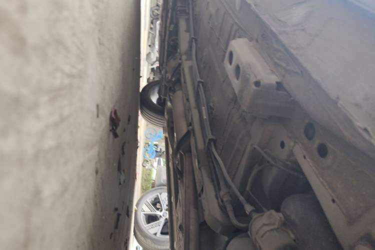 Used Geely Auto Emgrand X7 Sport 2023 Boyue COOL 1.5TD Smart Connect+ Chassis Rear Left