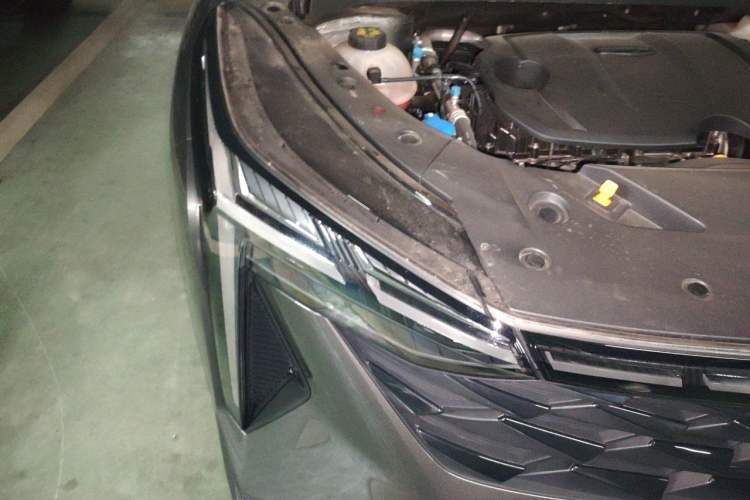 Used Geely Auto Emgrand X7 Sport 2023 Boyue COOL 1.5TD Smart Connect+ Engine Bay Right