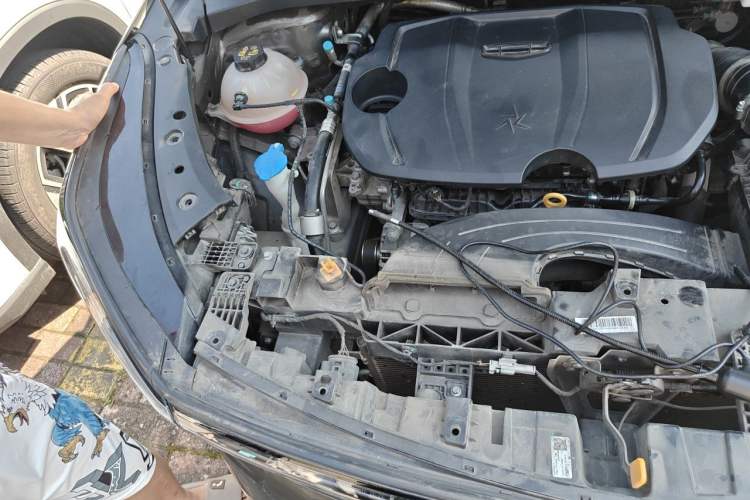 Used Geely Auto Emgrand X7 Sport 2023 Boyue COOL 1.5TD Smart Connectivity Model Engine Bay Right