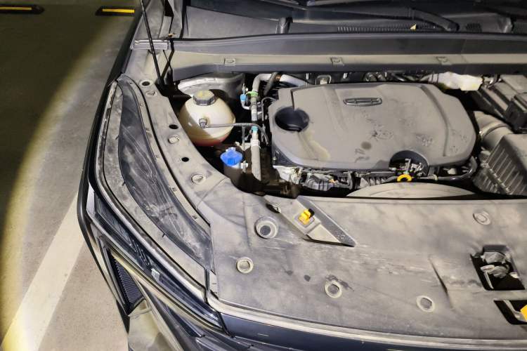 Used Geely Auto Emgrand X7 Sport 2023 Boyue COOL 1.5TD Friend Edition Engine Bay Right