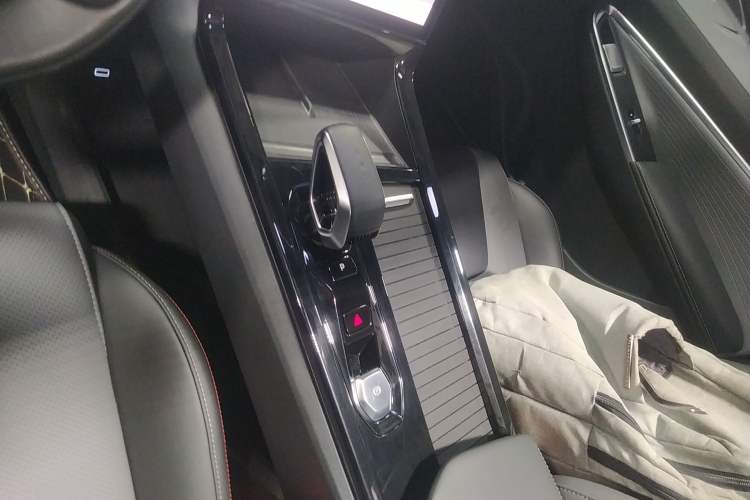 Used Geely Auto Emgrand X7 Sport 2023 Boyue COOL 1.5TD Smart Model Gear Lever