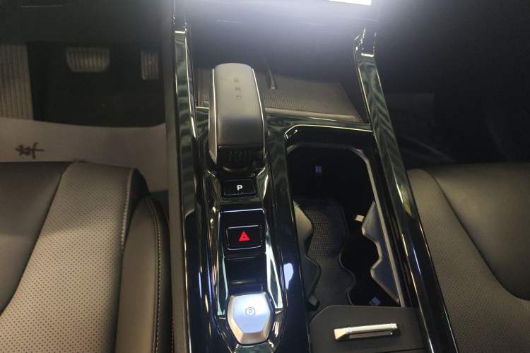 Used Geely Auto Emgrand X7 Sport 2023 Boyue COOL 1.5TD Smart Connect+ Gear Lever