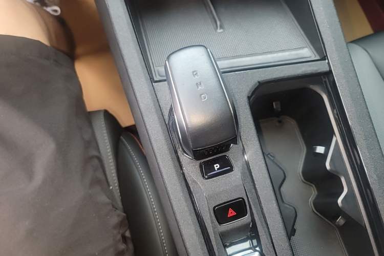 Used Geely Auto Emgrand X7 Sport 2023 Boyue COOL 1.5TD Smart Model Gear Lever