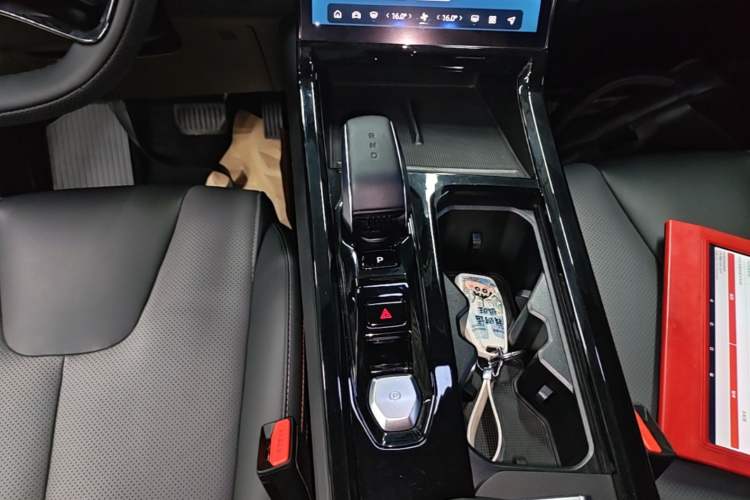 Used Geely Auto Emgrand X7 Sport 2023 Boyue COOL 1.5TD Smart Model Gear Lever