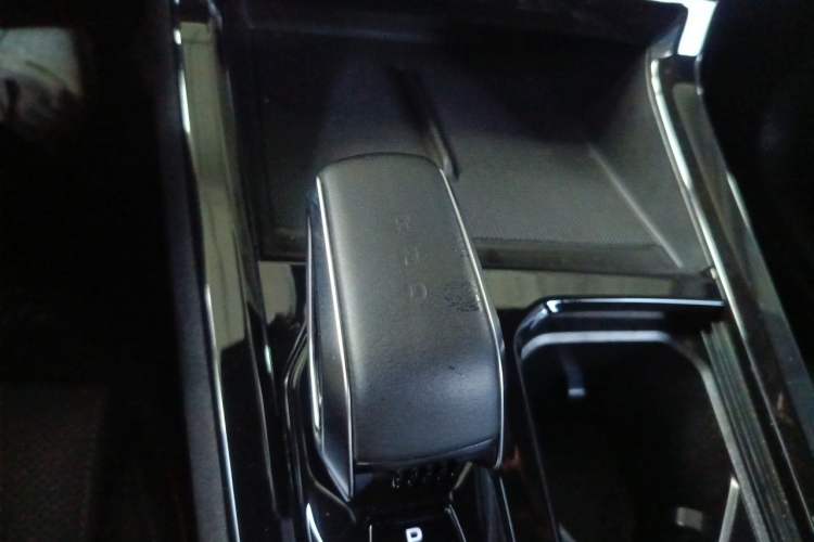 Used Geely Auto Emgrand X7 Sport 2023 Boyue COOL 1.5TD Smart Model Gear Lever