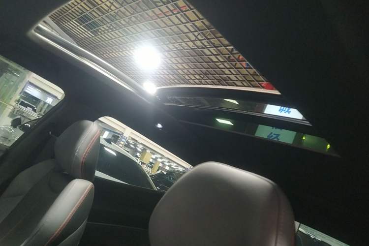Used Geely Auto Emgrand X7 Sport 2023 Boyue COOL 1.5TD Smart Model Headliner