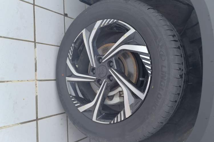 Used Geely Auto Emgrand X7 Sport 2023 Boyue COOL 1.5TD Smart Model Left Front Wheel Hub