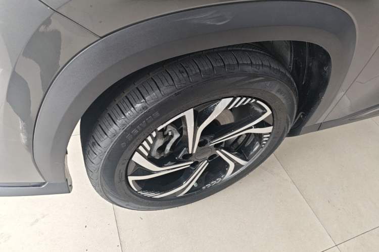 Used Geely Auto Emgrand X7 Sport 2023 Boyue COOL 1.5TD Smart Connect+ Left Front Wheel Hub