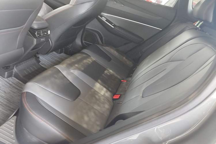 Used Geely Auto Emgrand X7 Sport 2023 Boyue COOL 1.5TD Smart Connect+ Left Rear Seat