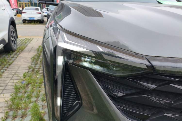 Used Geely Auto Emgrand X7 Sport 2023 Boyue COOL 1.5TD Smart Connect+ Right Front Headlight