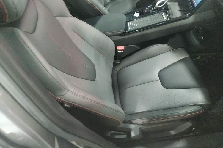 Used Geely Auto Emgrand X7 Sport 2023 Boyue COOL 1.5TD Smart Model Right Front Seat