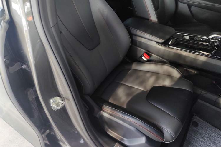 Used Geely Auto Emgrand X7 Sport 2023 Boyue COOL 1.5TD Smart Connect+ Right Front Seat