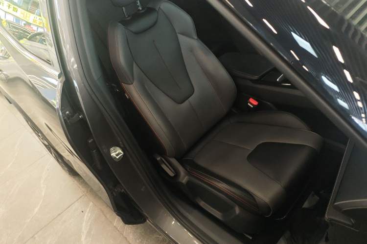 Used Geely Auto Emgrand X7 Sport 2023 Boyue COOL 1.5TD Smart Connect+ Right Front Seat