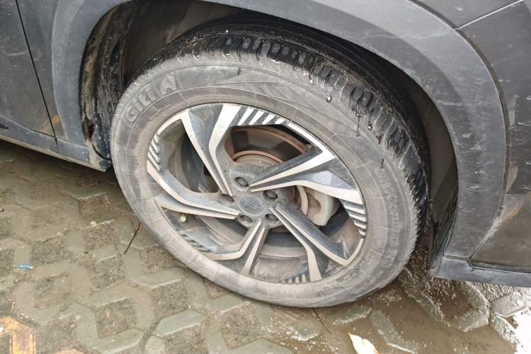 Used Geely Auto Emgrand X7 Sport 2023 Boyue COOL 1.5TD Friend Edition Right Front Wheel Hub