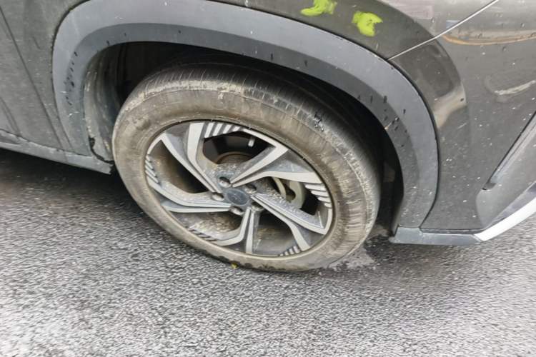 Used Geely Auto Emgrand X7 Sport 2023 Boyue COOL 1.5TD Smart Model Right Front Wheel Hub