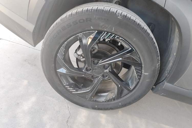 Used Geely Auto Emgrand X7 Sport 2023 Boyue COOL 1.5TD Smart Connect+ Right Rear Wheel Hub