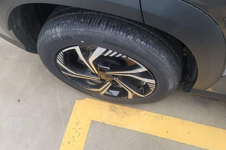 Used Geely Auto Emgrand X7 Sport 2023 Boyue COOL 1.5TD Smart Model Right Rear Wheel Hub