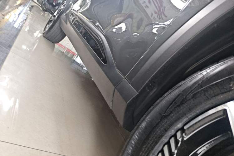 Used Geely Auto Emgrand X7 Sport 2023 Boyue COOL 1.5TD Smart Connect+ Right Side Sill