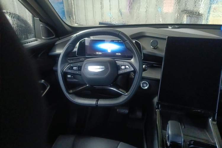 Used Geely Auto Emgrand X7 Sport 2023 Boyue COOL 1.5TD Smart Model Steering Wheel