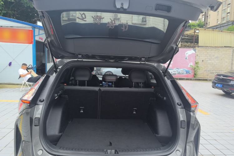 Used Geely Auto Emgrand X7 Sport 2023 Boyue COOL 1.5TD Smart Model Trunk