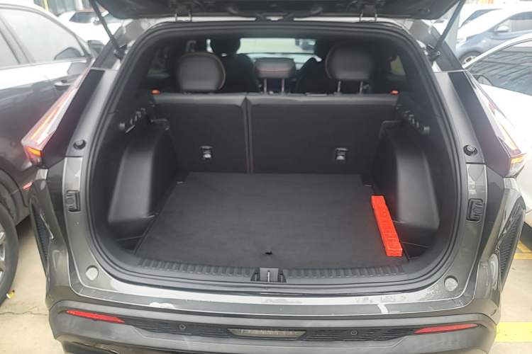 Used Geely Auto Emgrand X7 Sport 2023 Boyue COOL 1.5TD Smart Model Trunk