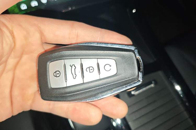 Used Geely Auto Emgrand X7 Sport 2023 Boyue COOL 1.5TD Smart Connect+ Vehicle Key